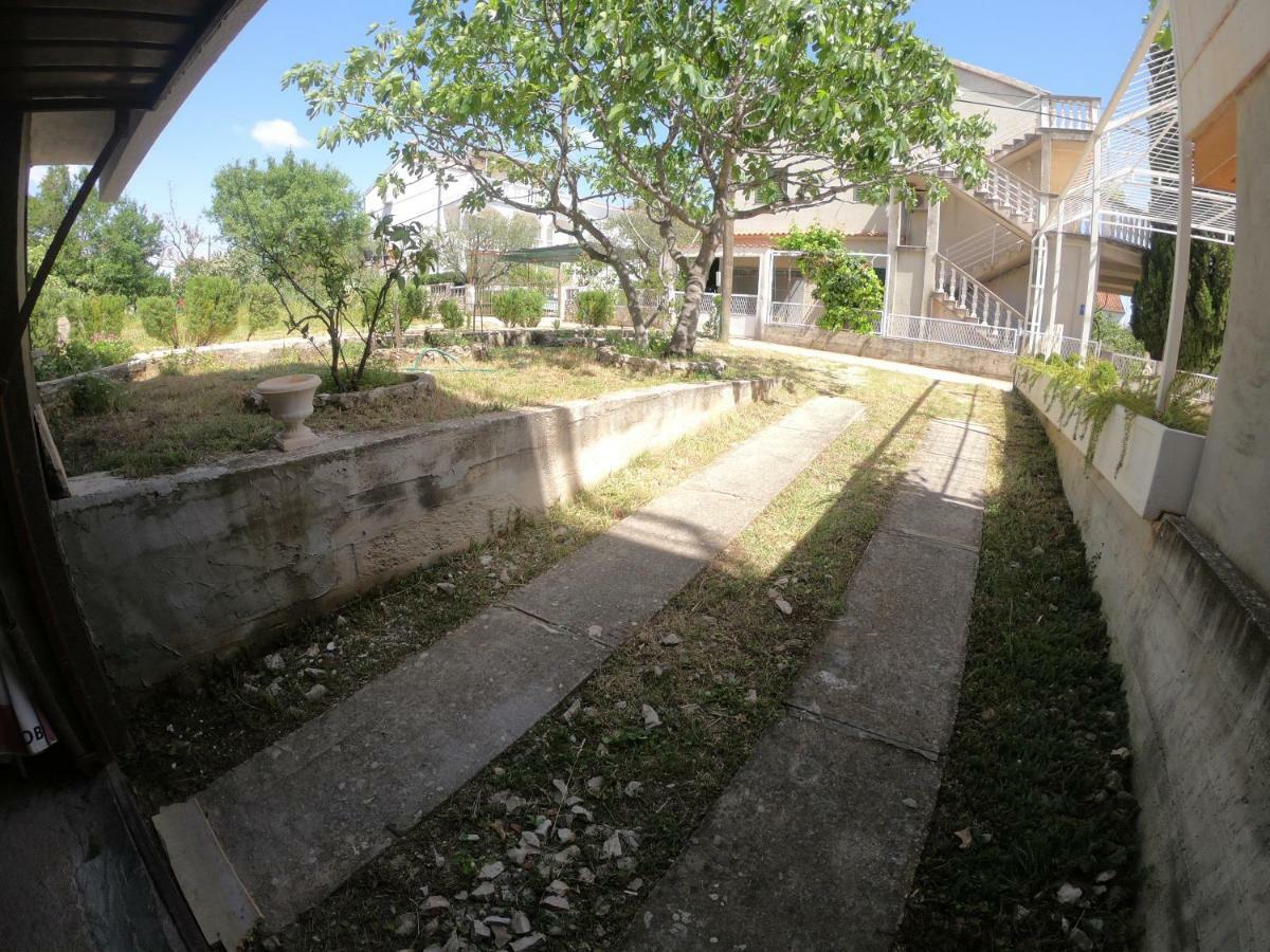 Apartments Delibasic Rogoznica  Bagian luar foto
