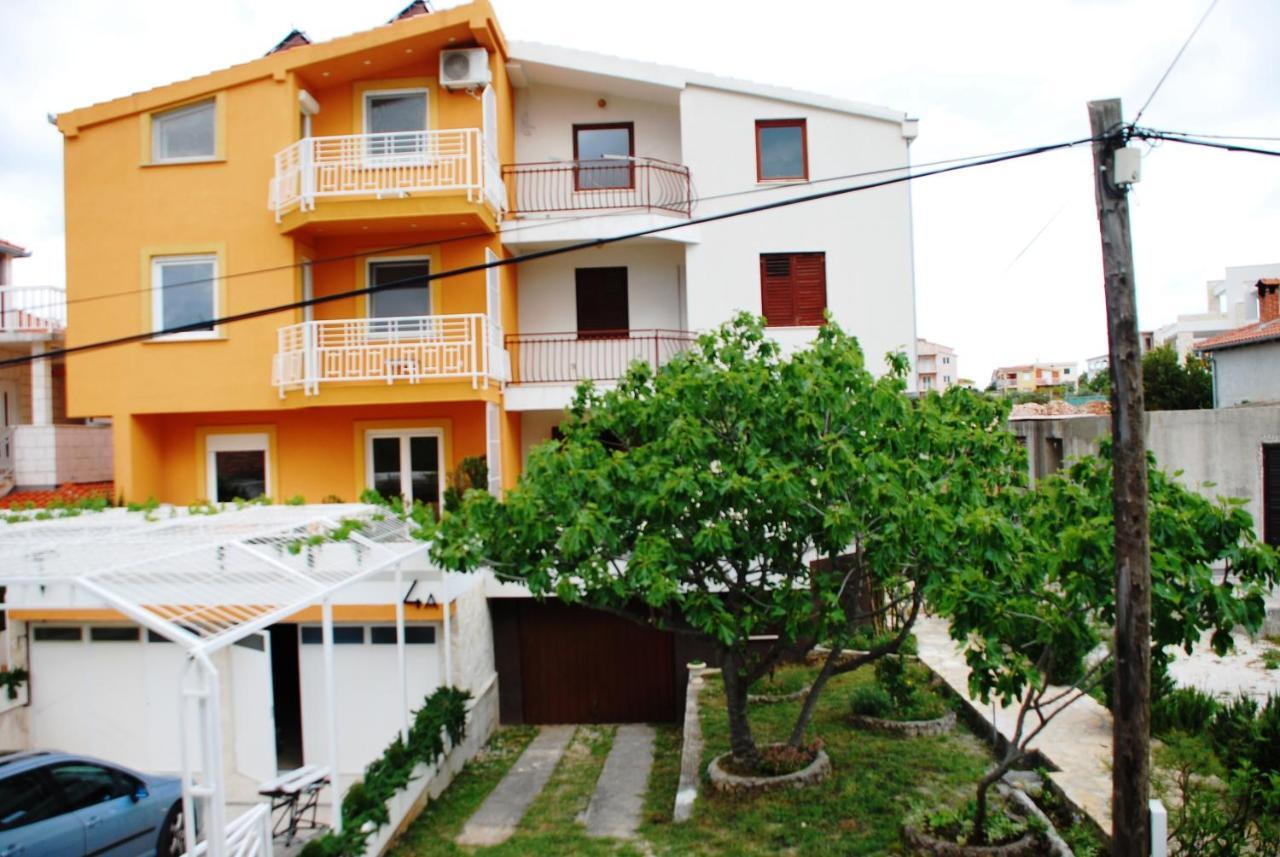 Apartments Delibasic Rogoznica  Bagian luar foto